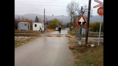 Photo of Tragedija u Lazarevca:teretni voz udario u automobil